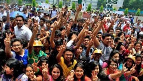 এইচএসসিতে পাসের হার ৫২.১২ শতাংশ, জিপিএ-৫ পেলেন ৪০ হাজার ৮৪ জন